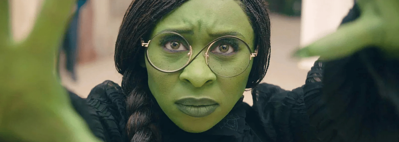 A green face and a red chair